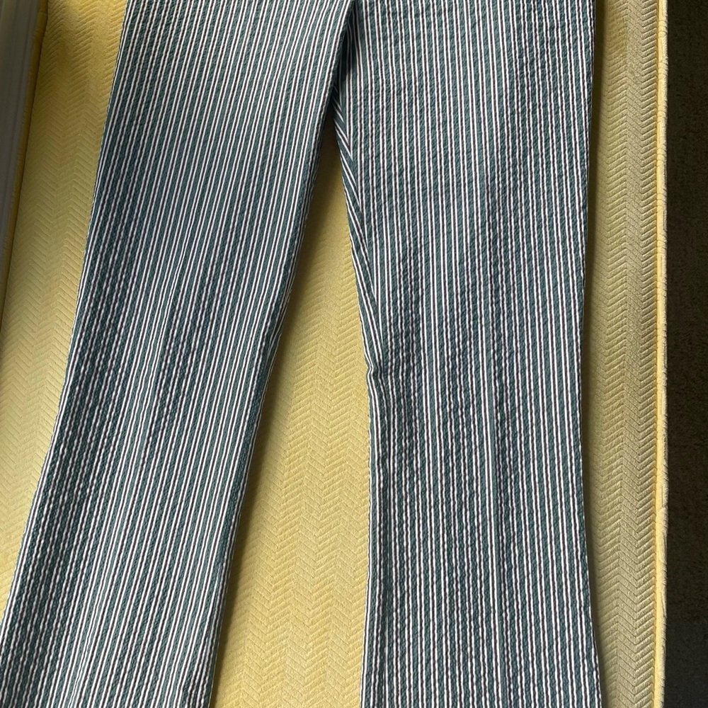 QL2 Monet Green, Brown and White Striped Capris